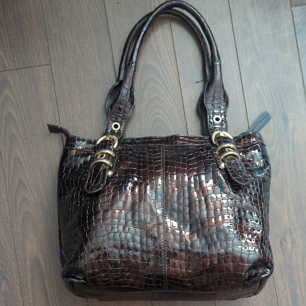 Stuart Weitzman Embossed Patent Leather Shoulder Bag - Picture 5 of 12